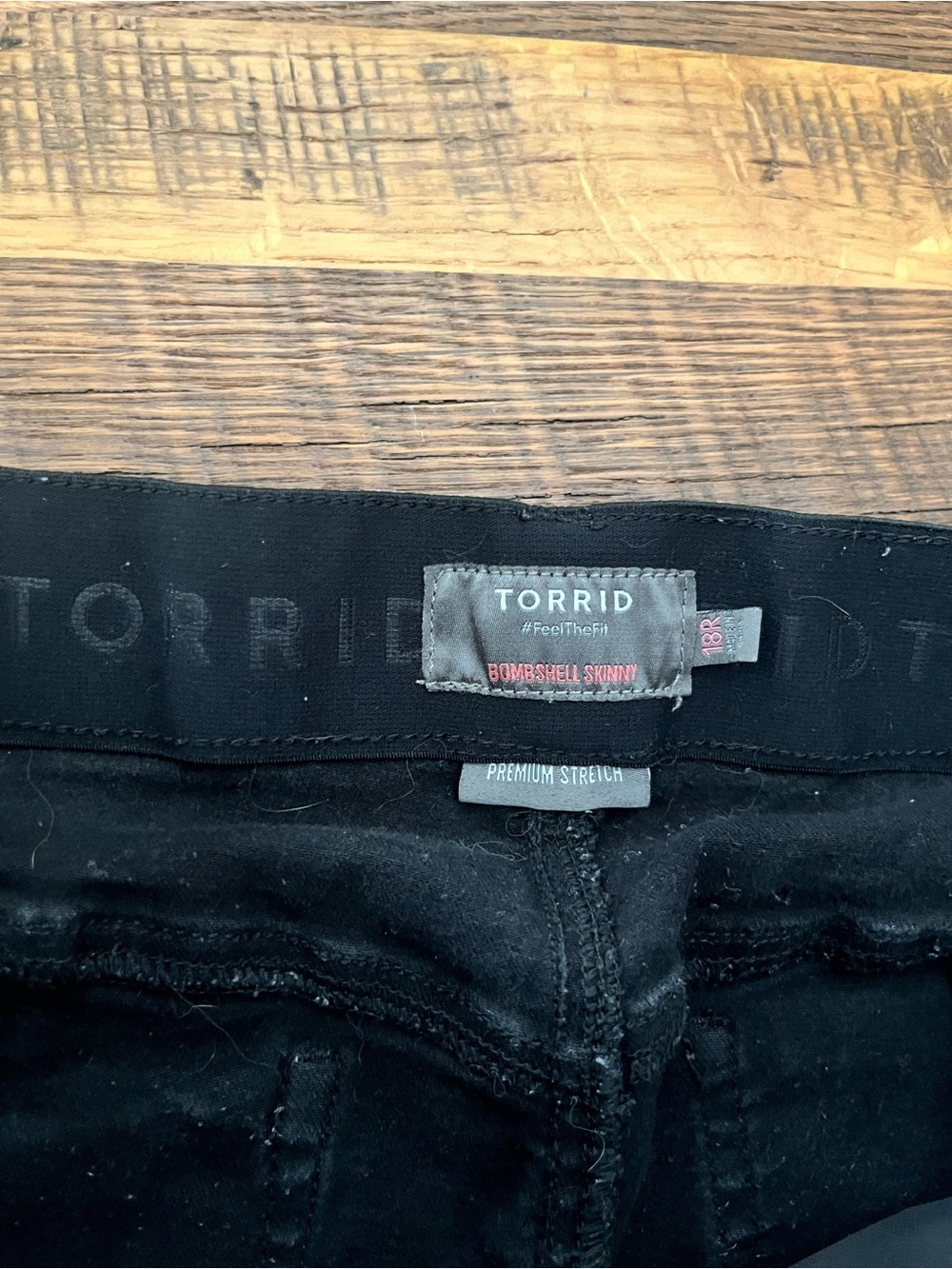Torrid Bombshell Skinny black jeans size 18 - Picture 5 of 7